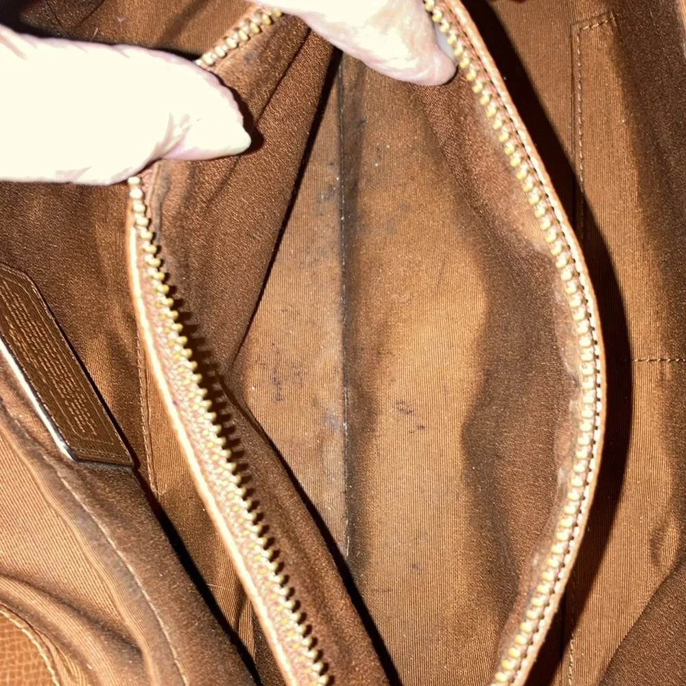 COACH Carmel color hand/shoulder bag, attached key holder, see pics $120 - Picture 8 of 13